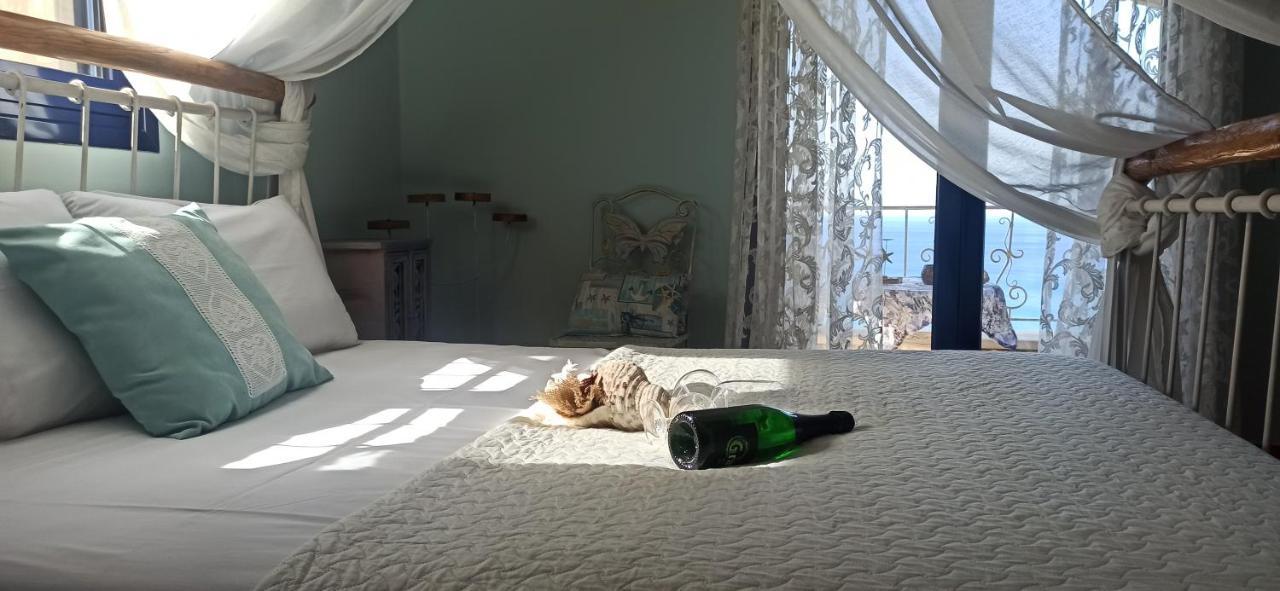 Holiday home Elouthia With Sea View And Hot Tub