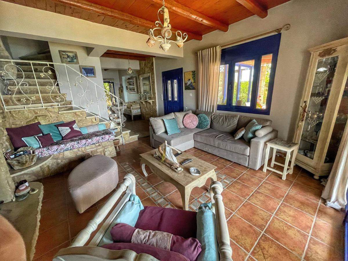 Holiday home Elouthia With Sea View And Hot Tub Tsoutsouros (Crete)