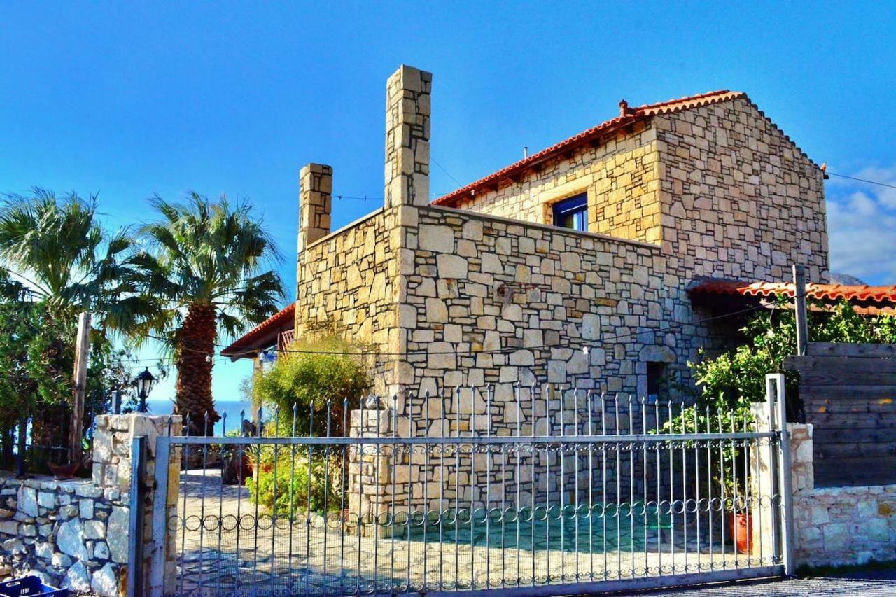Elouthia With Sea View And Hot Tub Holiday home *
